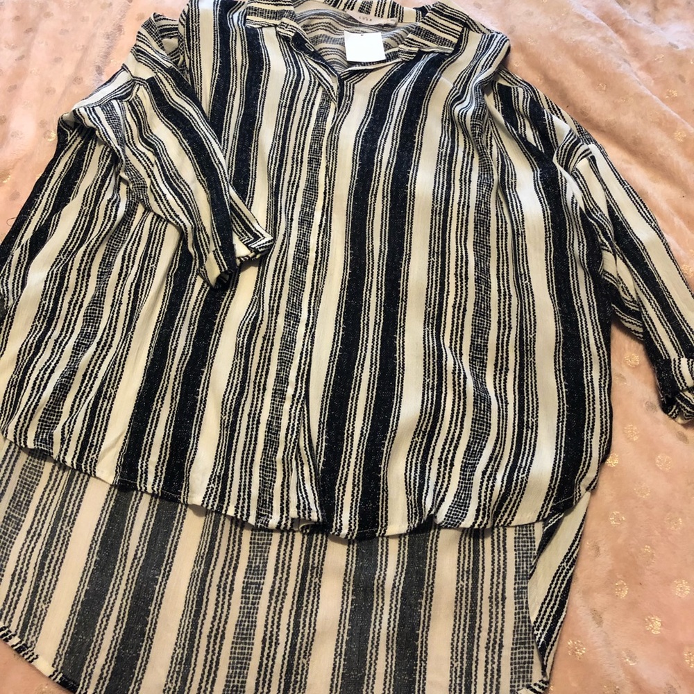 Lush Hi-Lo Button Down Shirt NWT